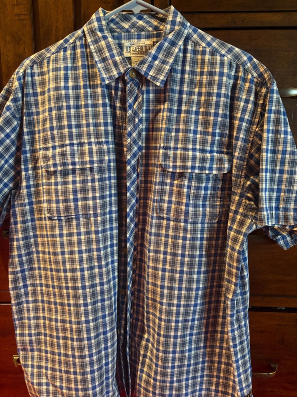 US Expedition Men's size Large Plaid Short-Sleeve Button-Down Shirts